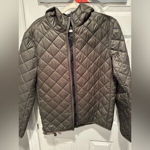 Men’s Size Medium Barbour Men's Quilted Puffer Jacket - Olive